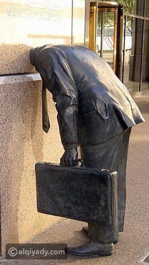 تمثال رجل الاعمال في لوس أنجلوس-أمريكا