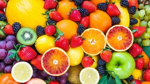 لماذا عليك تجنب شرب الماء بعد تناول الفاكهة؟