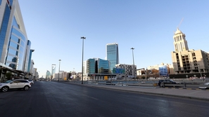 عقوبات فرضتها الدول على مخترقي حظر التجول