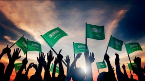  النشيد الوطني السعودي يصدح في سماء المملكة من شرفات المنازل