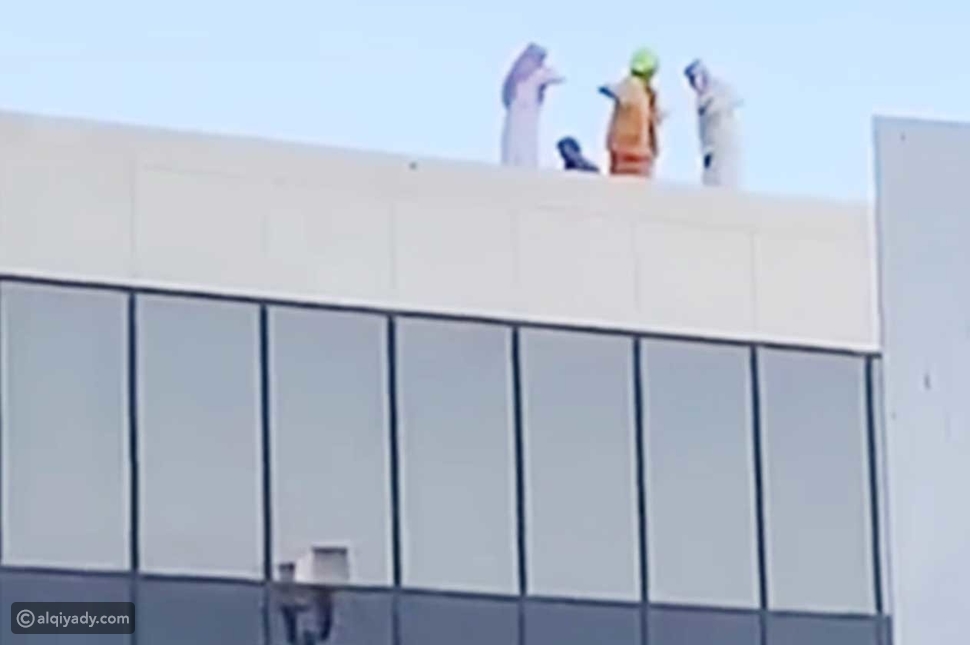 فيديو محاولة انتحار مواطن سعودي في مطار الدمام القيادي